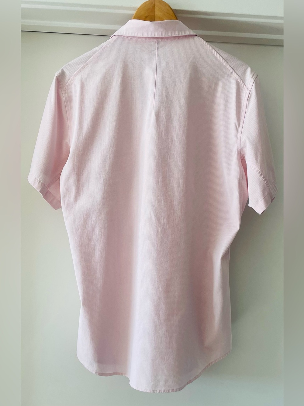 LULULEMON Athletica NWOT Men’s Down To The Wire Stretch Short Sleeve Shirt -Pink - Picture 5 of 12